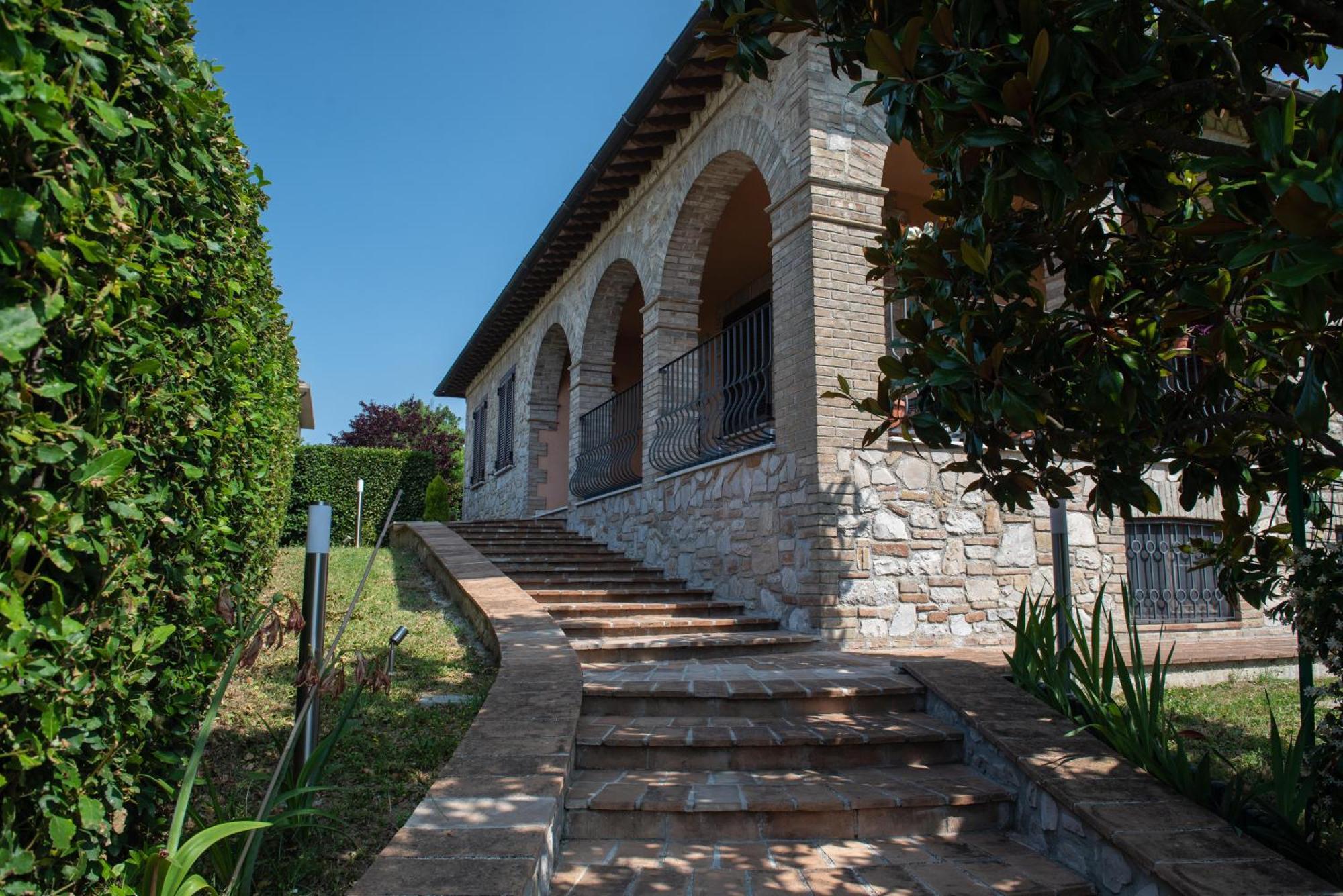 Bed and Breakfast Dolce Alba Montecastrilli Экстерьер фото